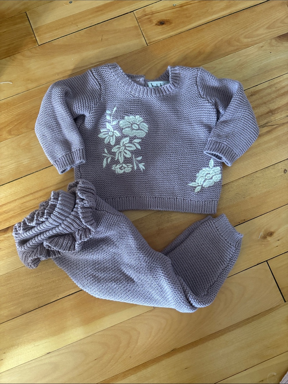Nicole Milker Lilac Knit Baby Sweater Set - Size 0 to 3 months - Never Worn